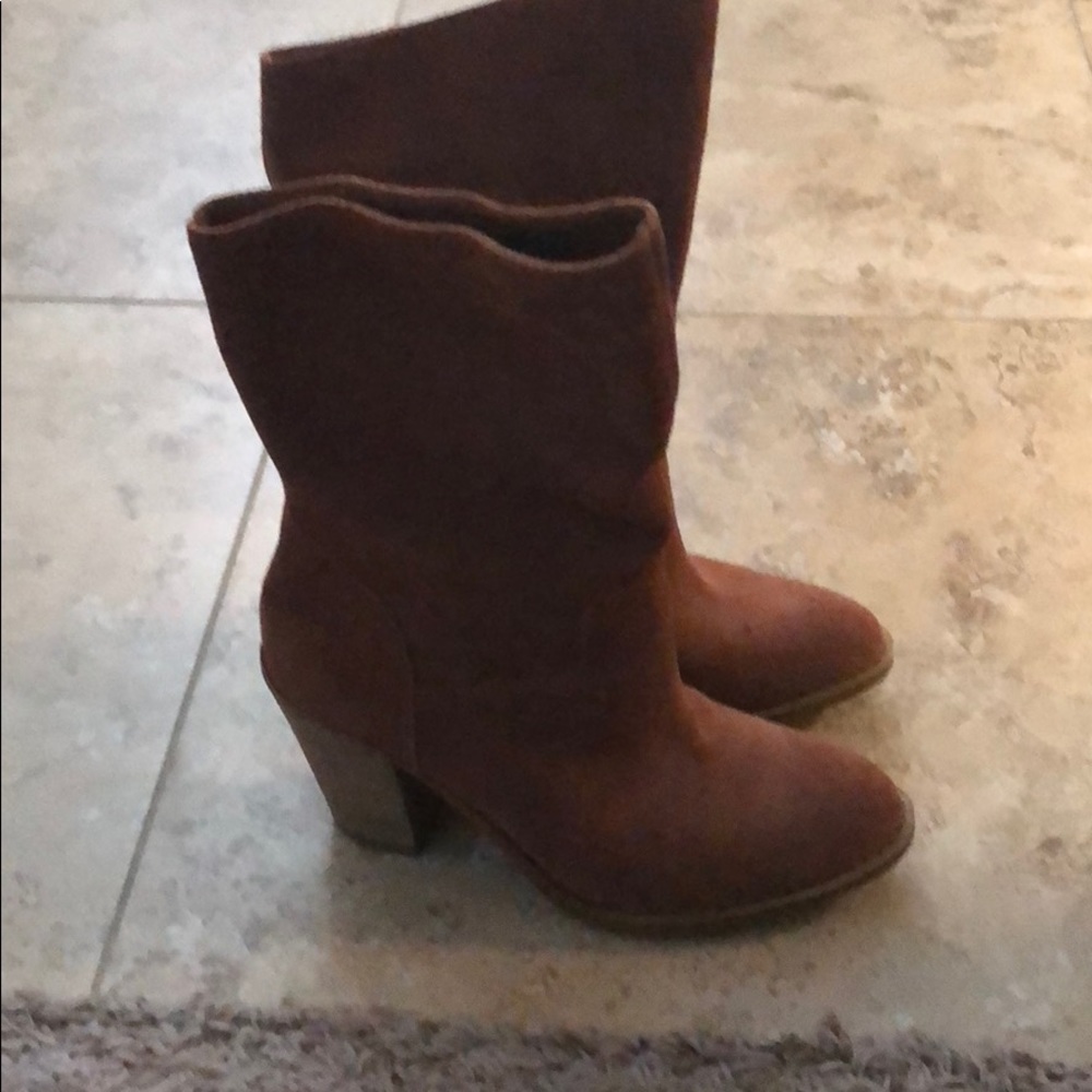Suede Mid calf boots